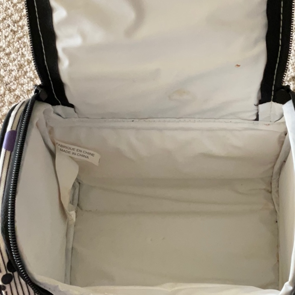 Tracker Lunch Box - Picture 2 of 4